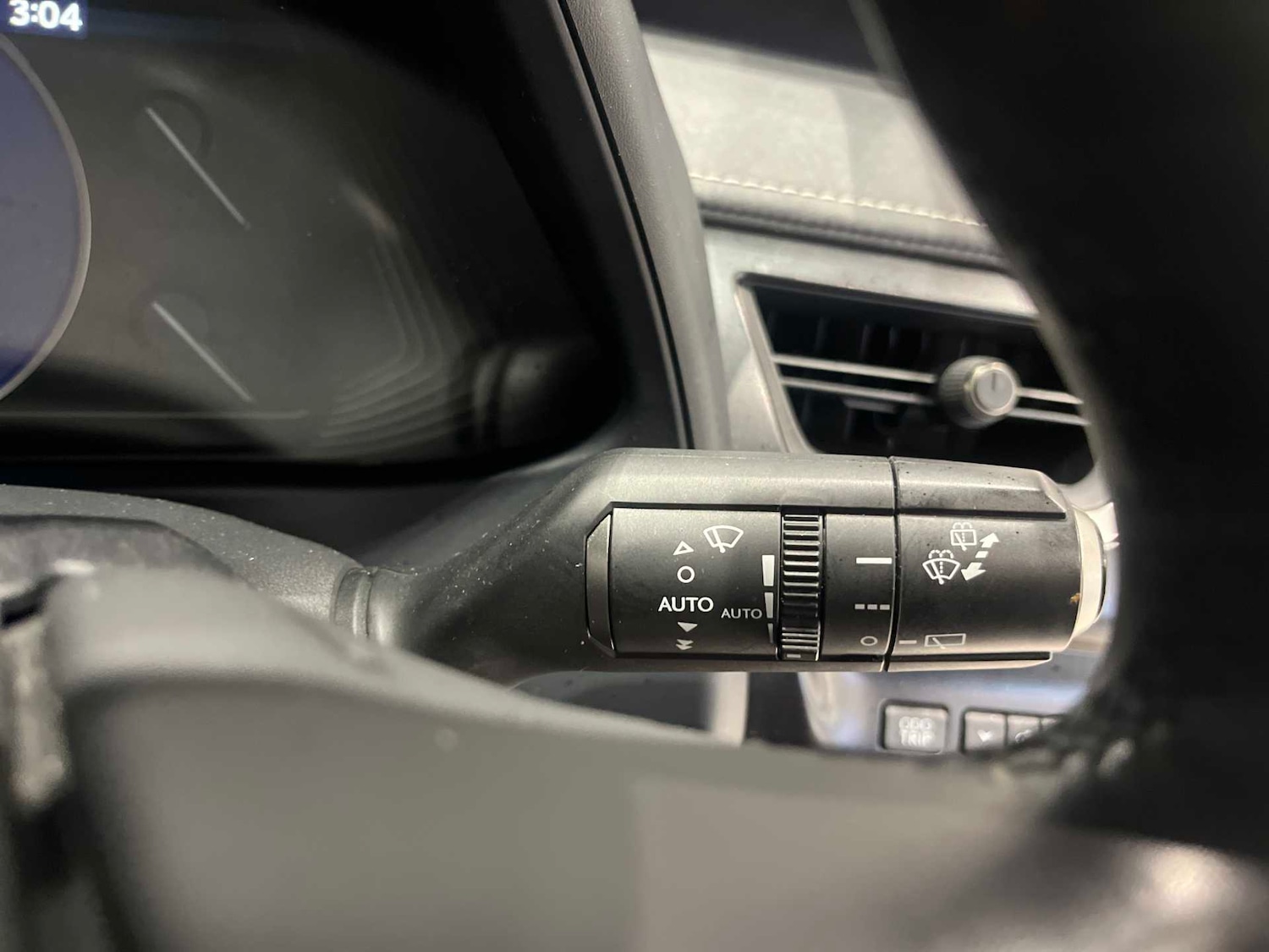 Used Lexus UX 2023 for sale - 76982905: Photo 25