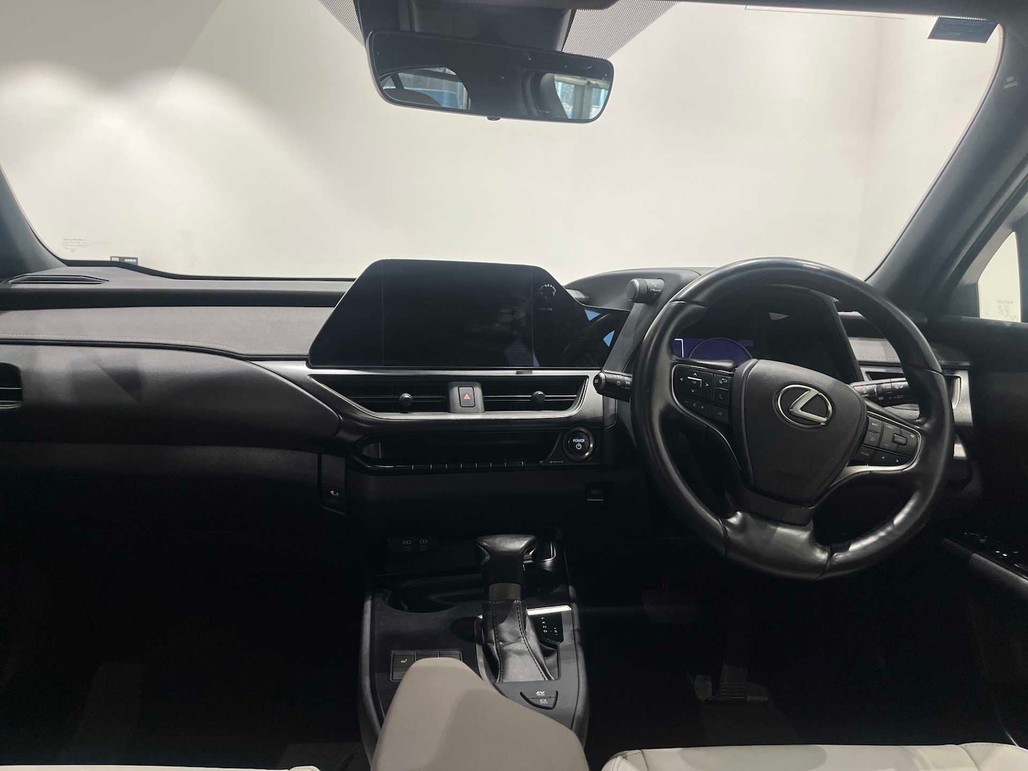 Used Lexus UX 2023 for sale - 76982905: Photo 8