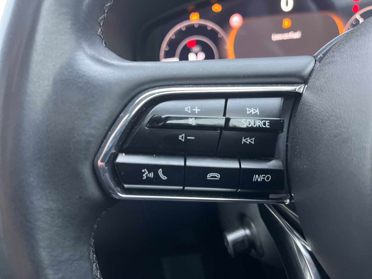 Used Mazda CX-60 2024 for sale - 76591408: Photo 24