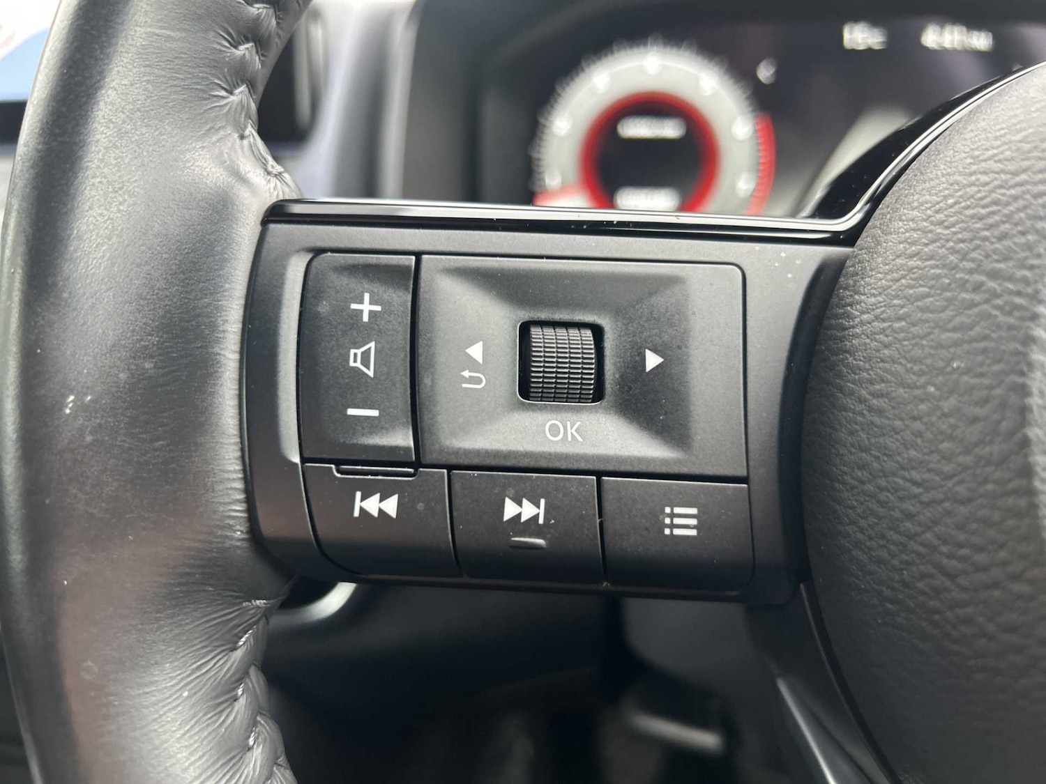 Used Nissan Qashqai 2023 for sale - 76127296: Photo 24