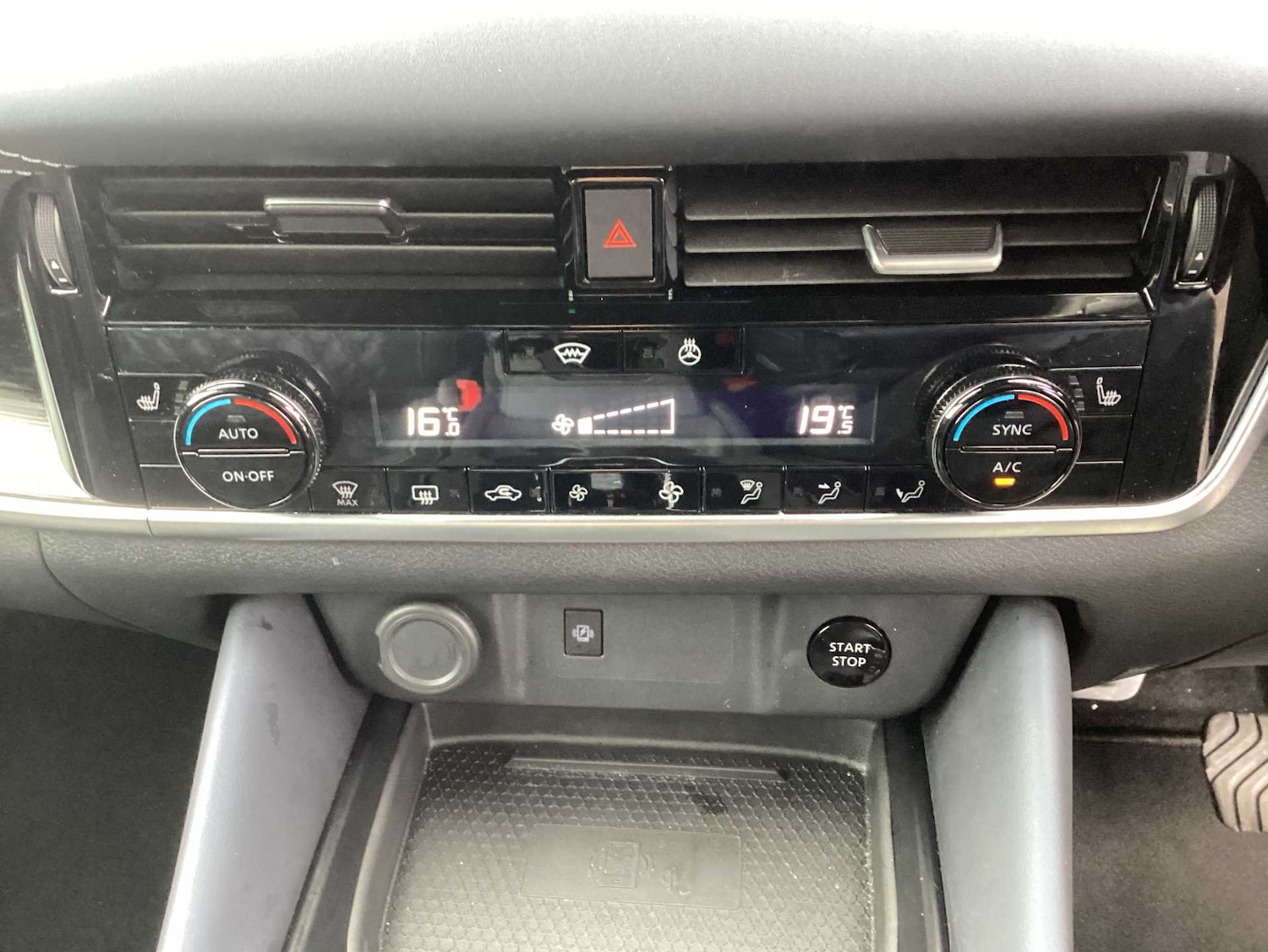 Used Nissan Qashqai 2023 for sale - 76426778: Photo 11