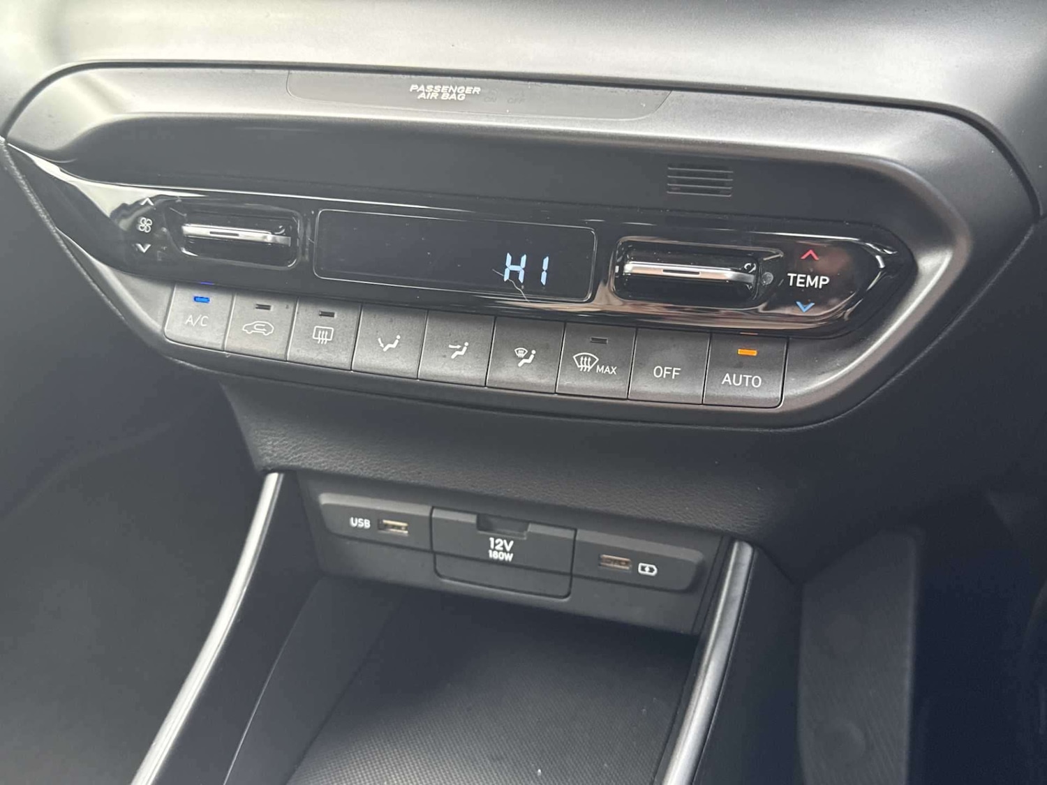 Used Hyundai i20 2020 for sale - 76320727: Photo 11