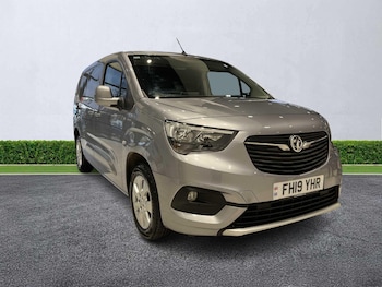 Used Vauxhall Combo 2019 for sale - 76682633: Photo