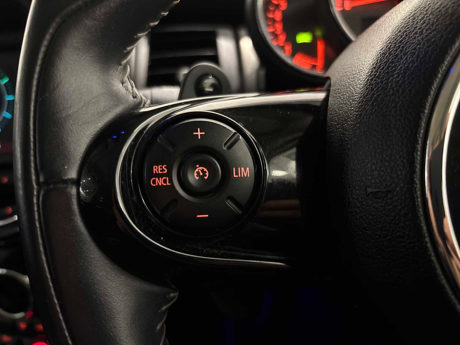 Used MINI Hatch 2019 for sale - 77489421: Photo 24