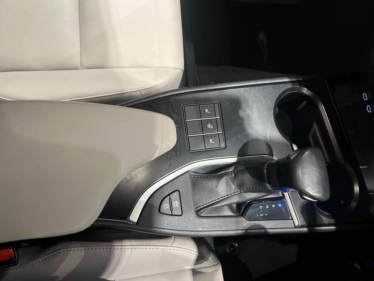 Used Lexus UX 2023 for sale - 77487464: Photo 12