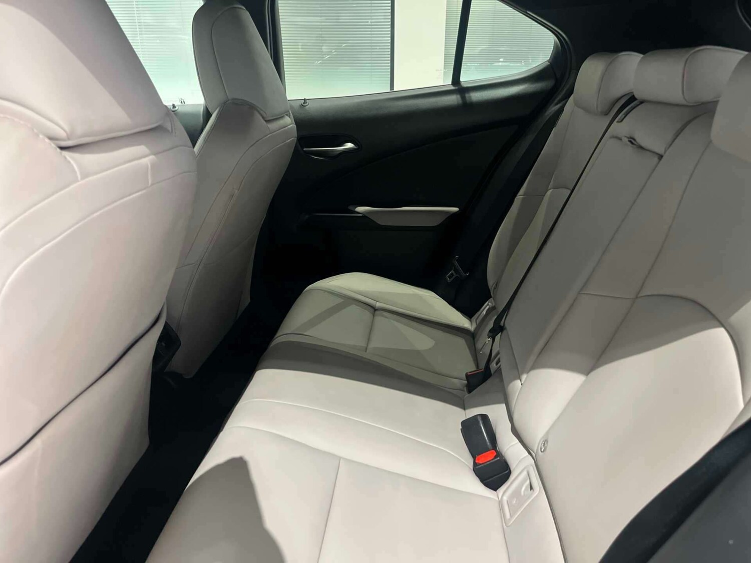 Used Lexus UX 2023 for sale - 77487464: Photo 15