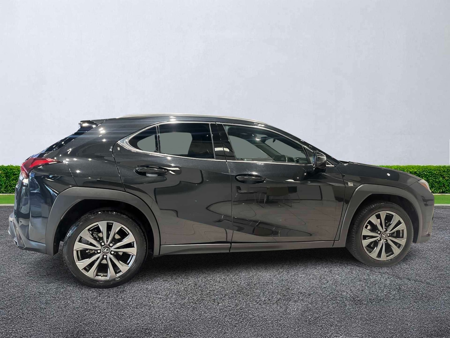 Used Lexus UX 2023 for sale - 77487464: Photo 3