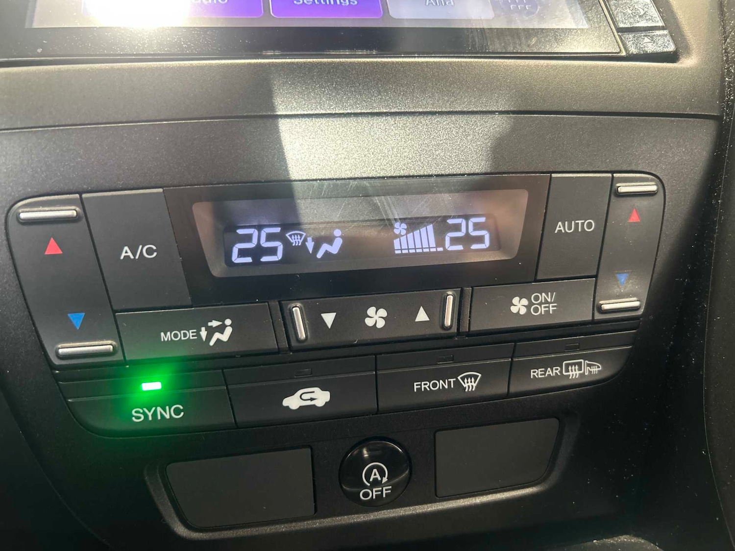 Used Honda Civic 2017 for sale - 76605611: Photo 11