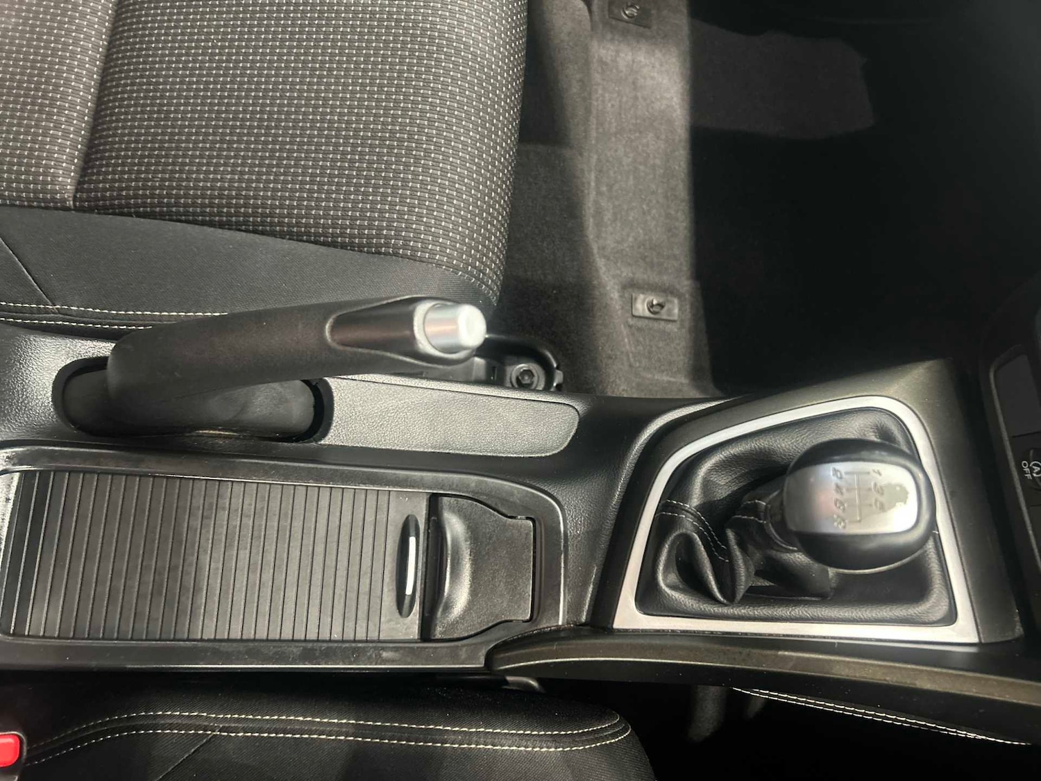 Used Honda Civic 2017 for sale - 76605611: Photo 12