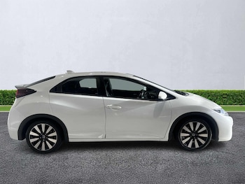 Used Honda Civic 2017 for sale - 76605611: Photo