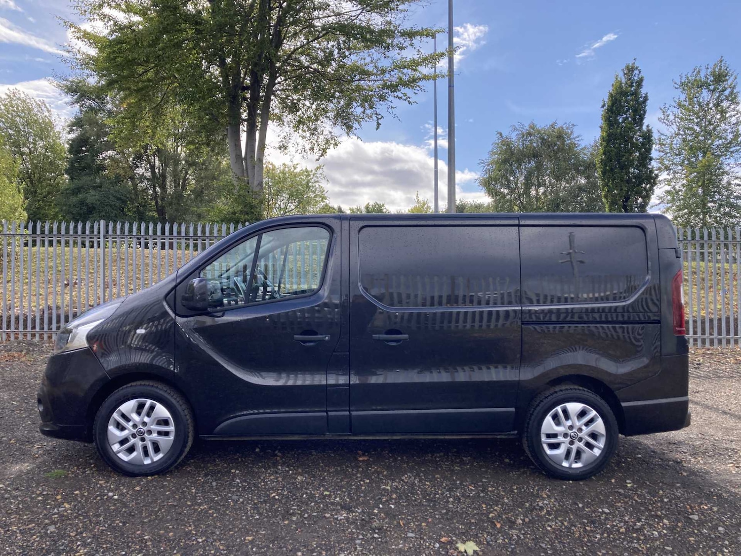 Used Nissan NV300 2021 for sale - 76310121: Photo 17