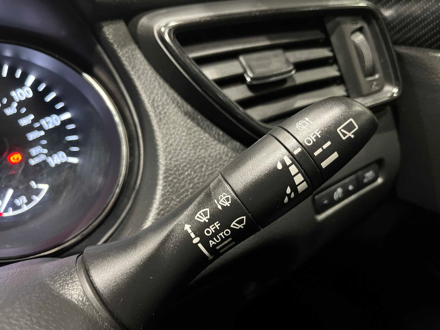 Used Nissan X-Trail 2018 for sale - 76777338: Photo 25