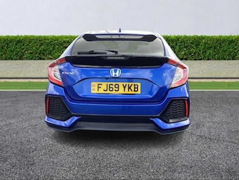 Used Honda Civic 2019 for sale - 75956868: Photo