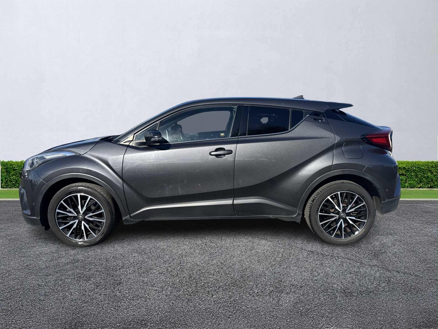 Used Toyota C-HR 2017 for sale - 76547743: Photo 18