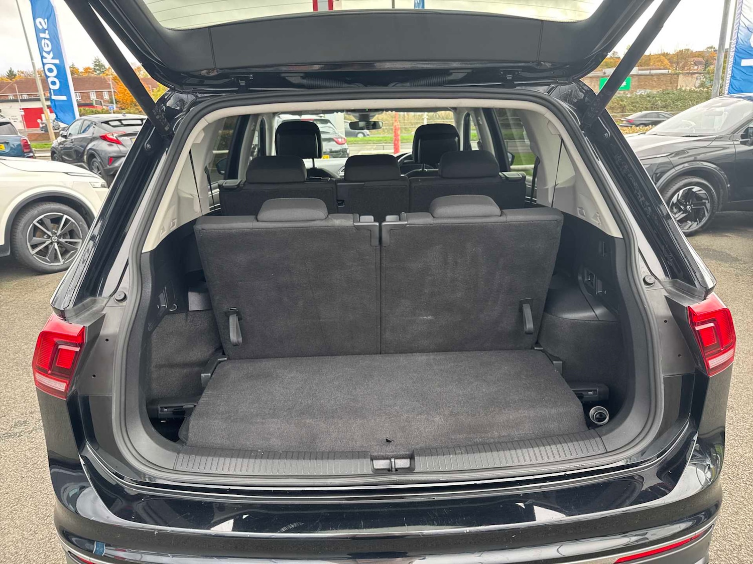 Used Volkswagen Tiguan Allspace 2024 for sale - 76594923: Photo 27