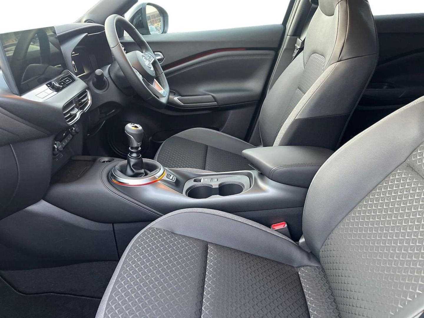 Used Nissan Juke 2024 for sale - 76532449: Photo 8