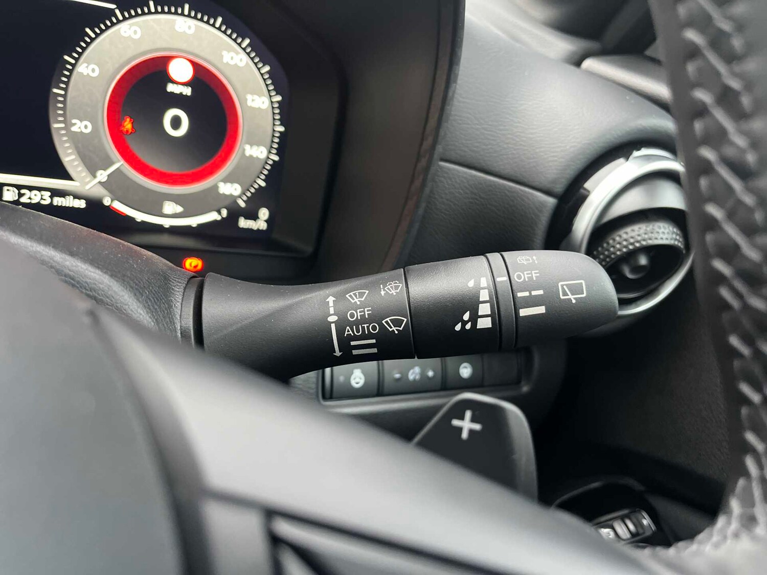 Used Nissan Juke 2024 for sale - 76510643: Photo 25