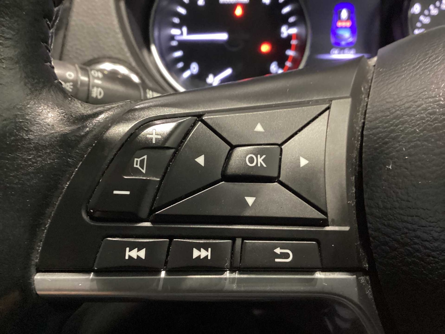 Used Nissan Qashqai 2018 for sale - 76951174: Photo 24