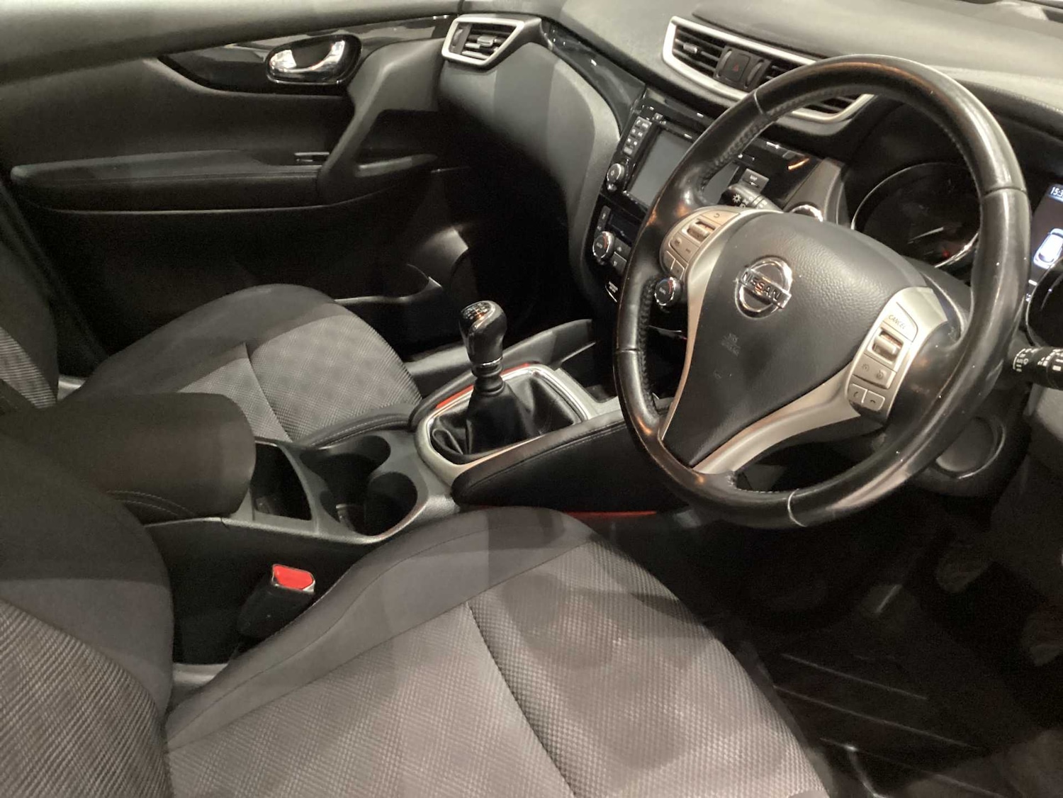 Used Nissan Qashqai 2017 for sale - 76830672: Photo 14