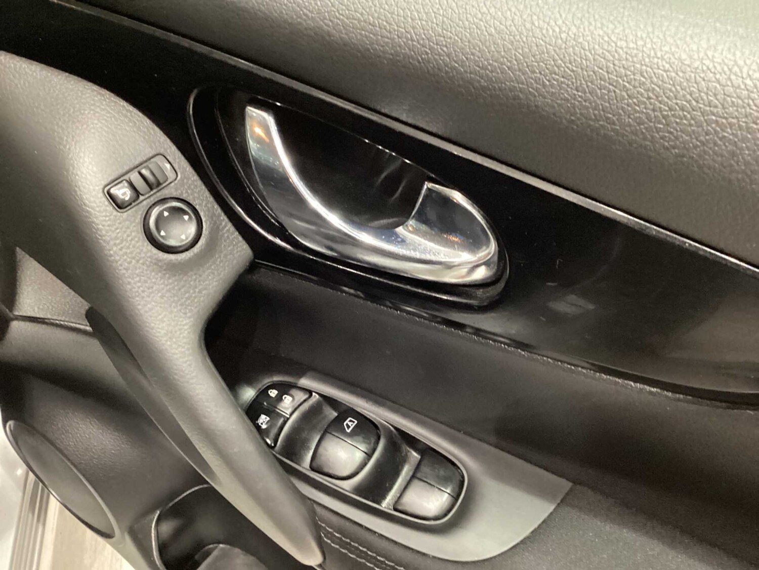 Used Nissan Qashqai 2017 for sale - 76830672: Photo 20