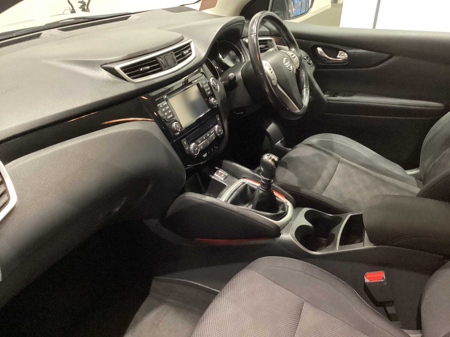 Used Nissan Qashqai 2017 for sale - 76830672: Photo 7