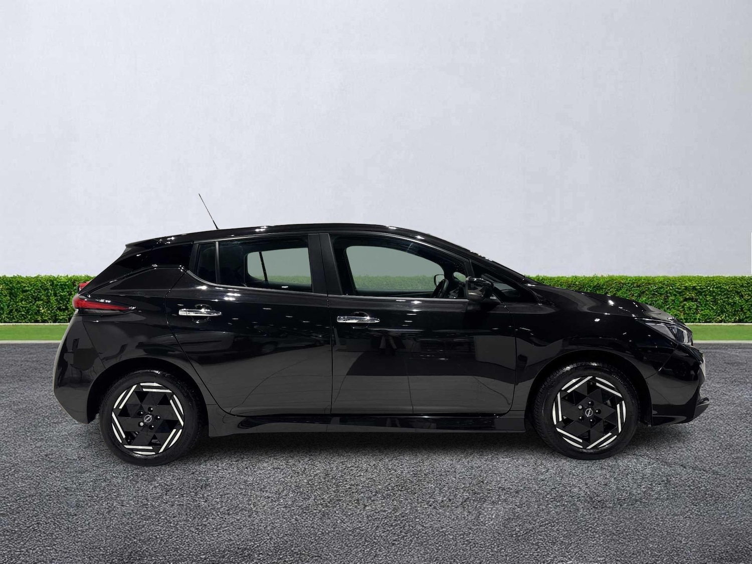 Used Nissan Leaf 2022 for sale - 77489983: Photo 3