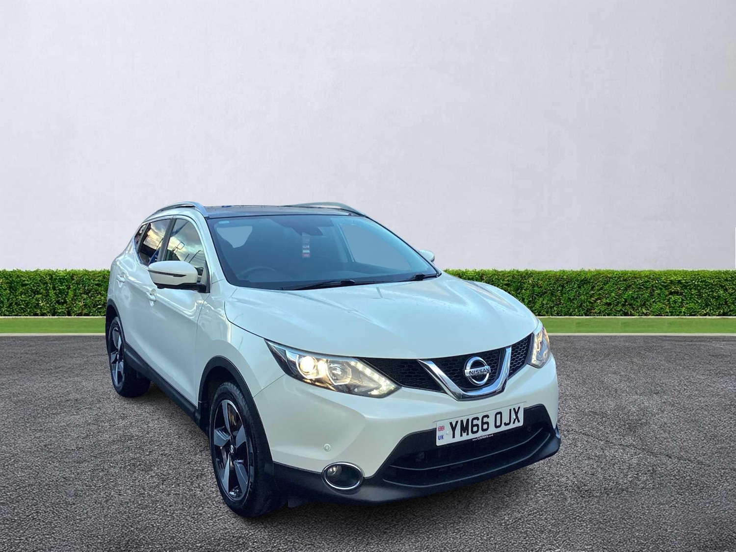 Used Nissan Qashqai 2016 for sale - 76982899: Photo 1