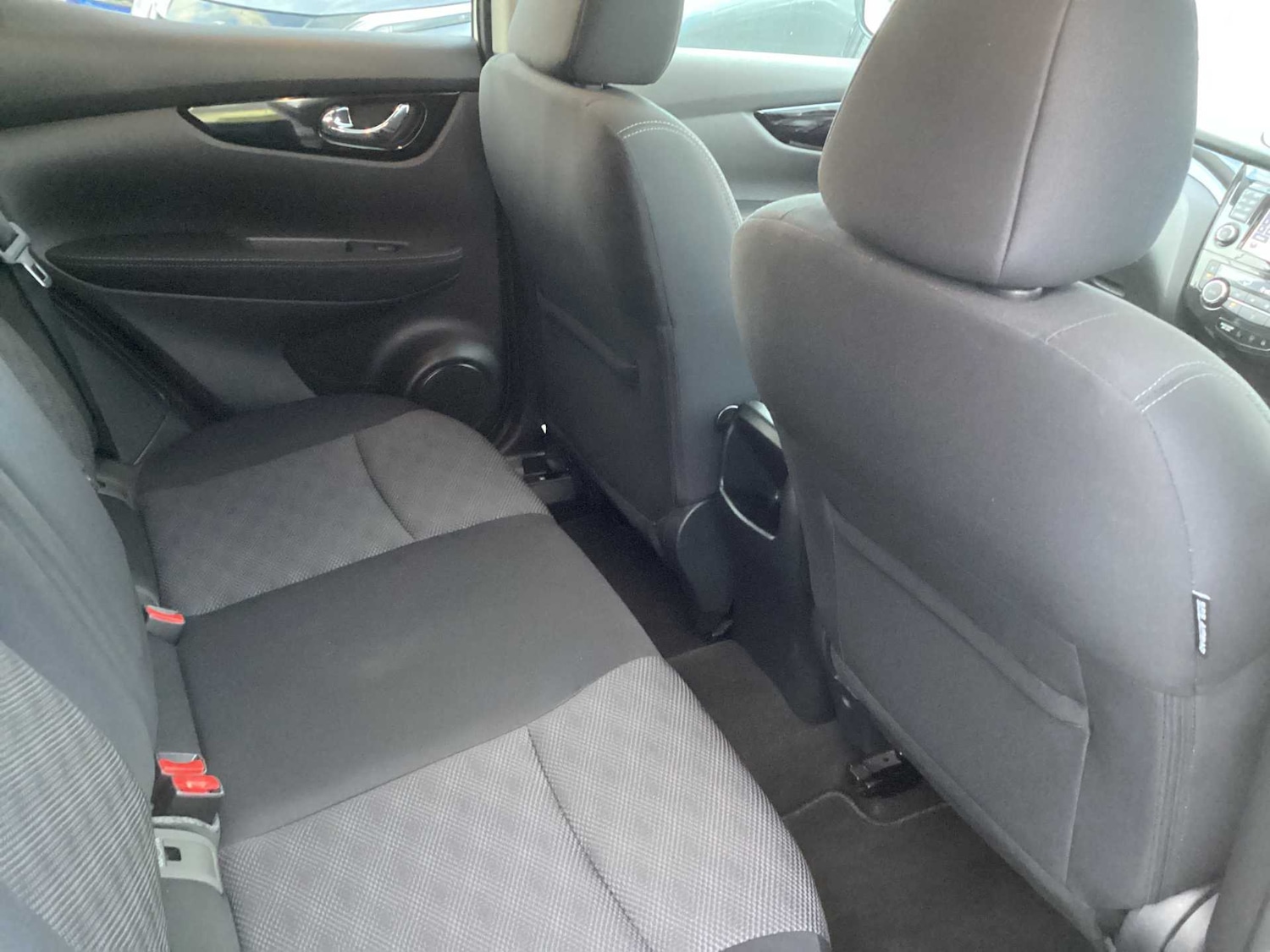 Used Nissan Qashqai 2016 for sale - 76982899: Photo 15