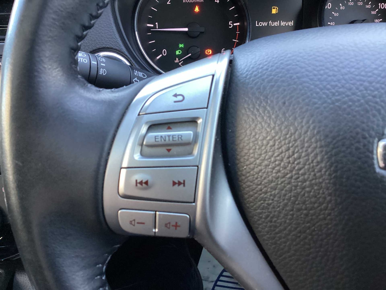 Used Nissan Qashqai 2016 for sale - 76982899: Photo 24