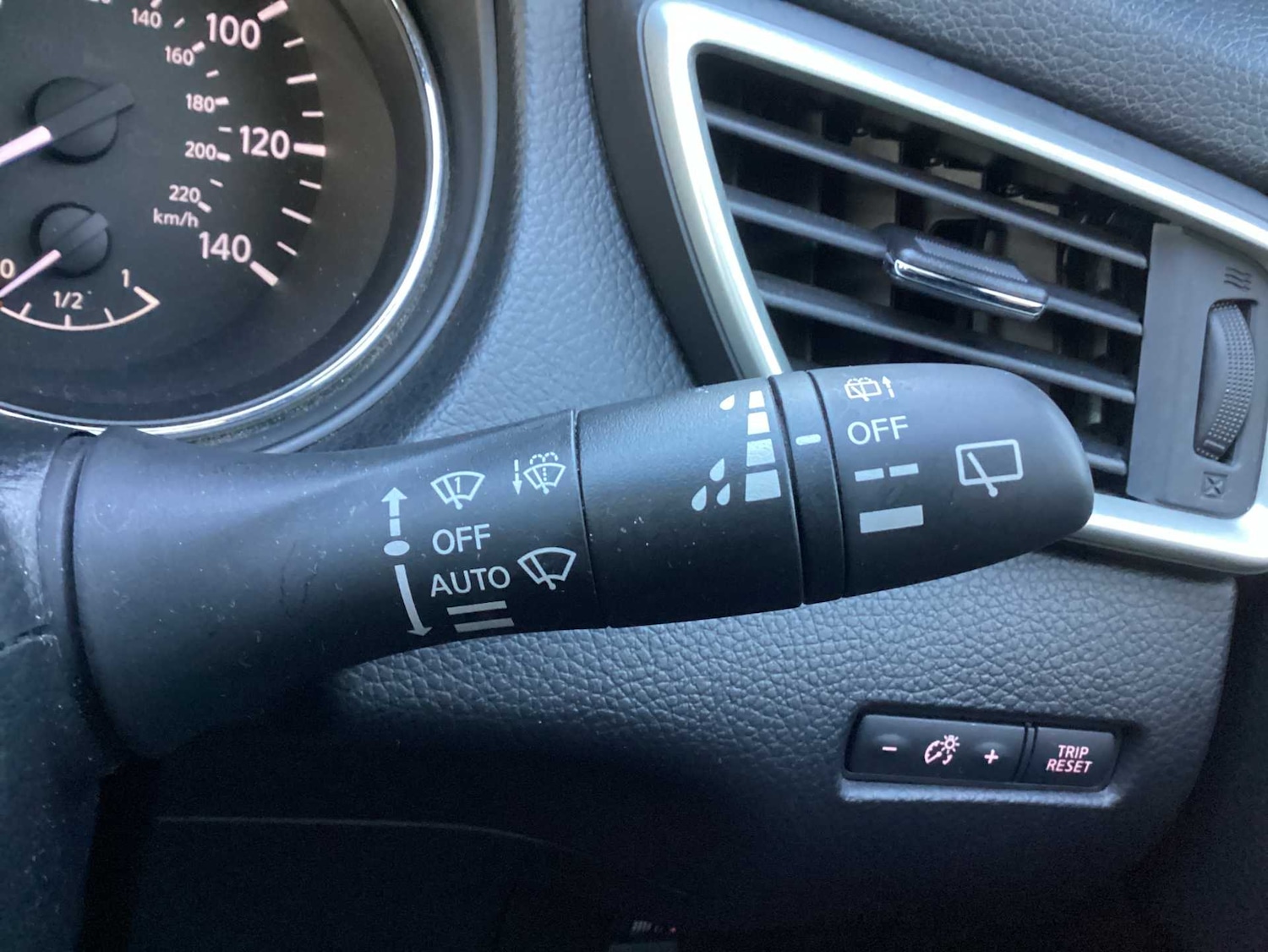 Used Nissan Qashqai 2016 for sale - 76982899: Photo 25