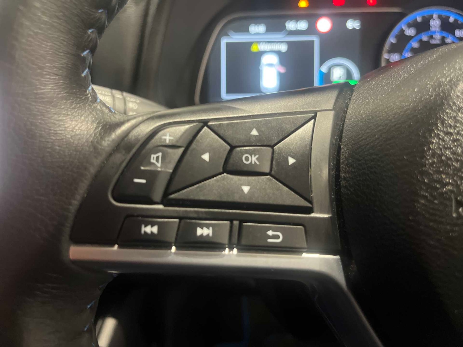 Used Nissan Leaf 2023 for sale - 77635491: Photo 24