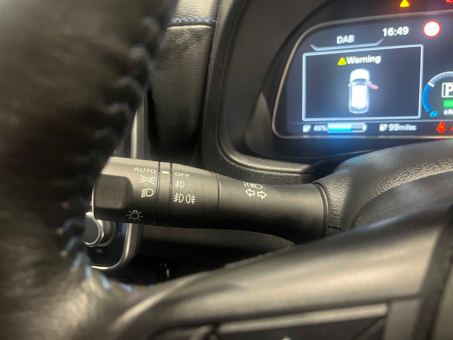 Used Nissan Leaf 2023 for sale - 77635491: Photo 26