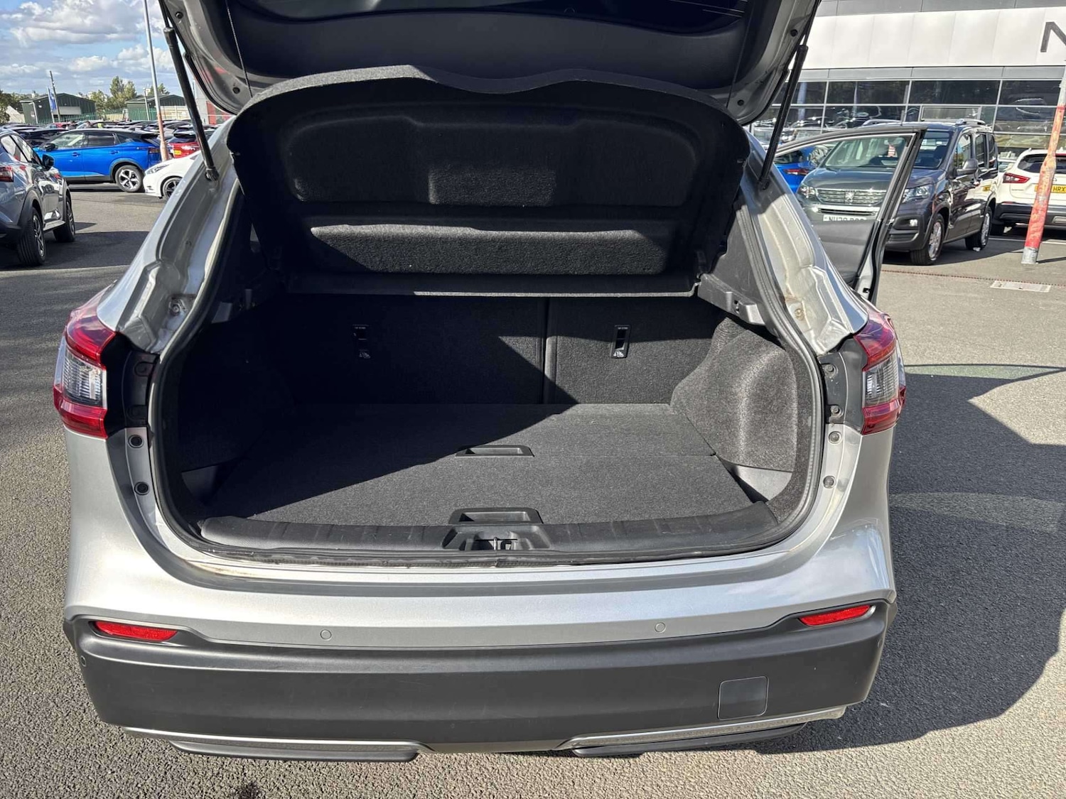 Used Nissan Qashqai 2019 for sale - 76232752: Photo 16