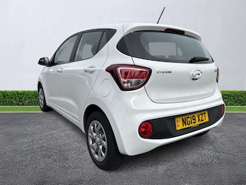 Used Hyundai i10 2019 for sale - 79439094: Photo