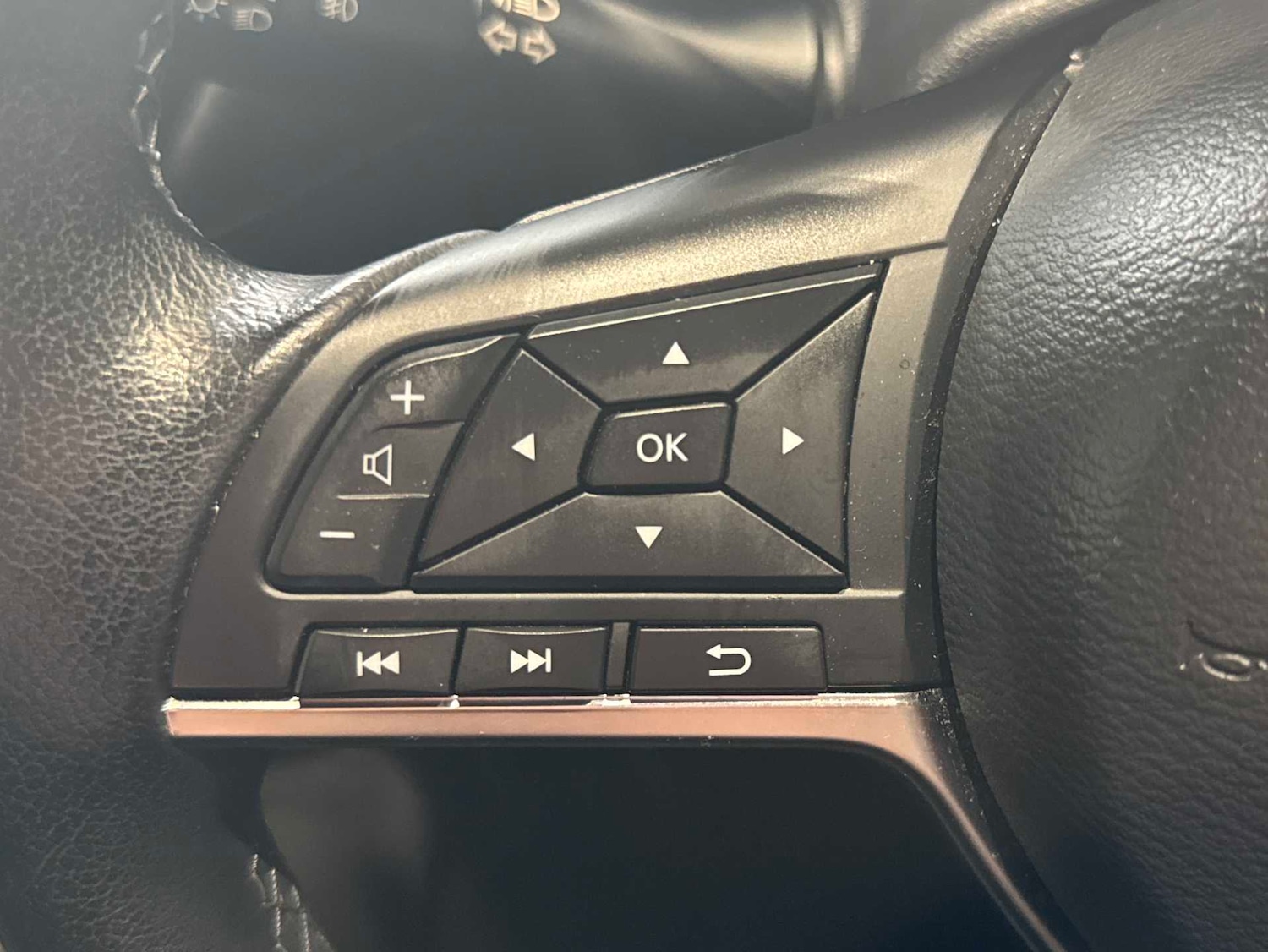 Used Nissan Juke 2022 for sale - 76799357: Photo 24