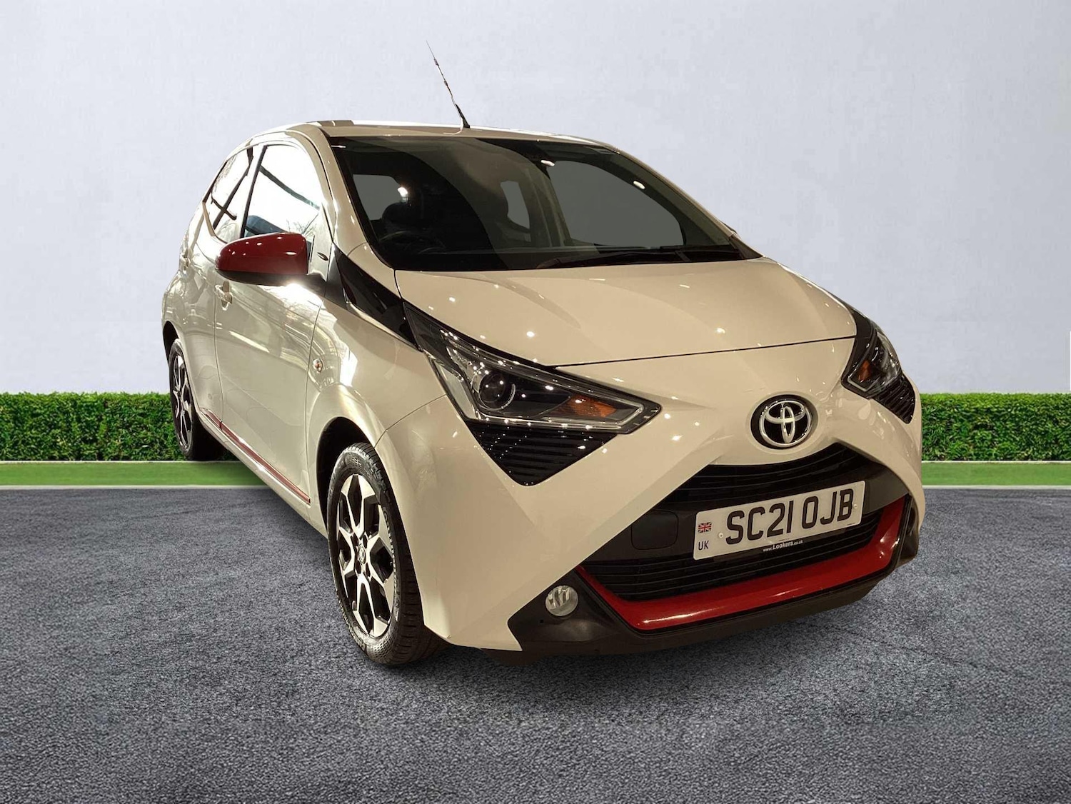 Used Toyota AYGO 2021 for sale - 76749003: Photo 1