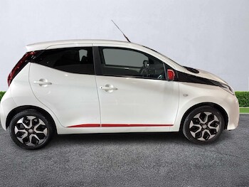 Used Toyota AYGO 2021 for sale - 76749003: Photo