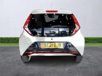 Used Toyota AYGO 2021 for sale - 76749003: Photo