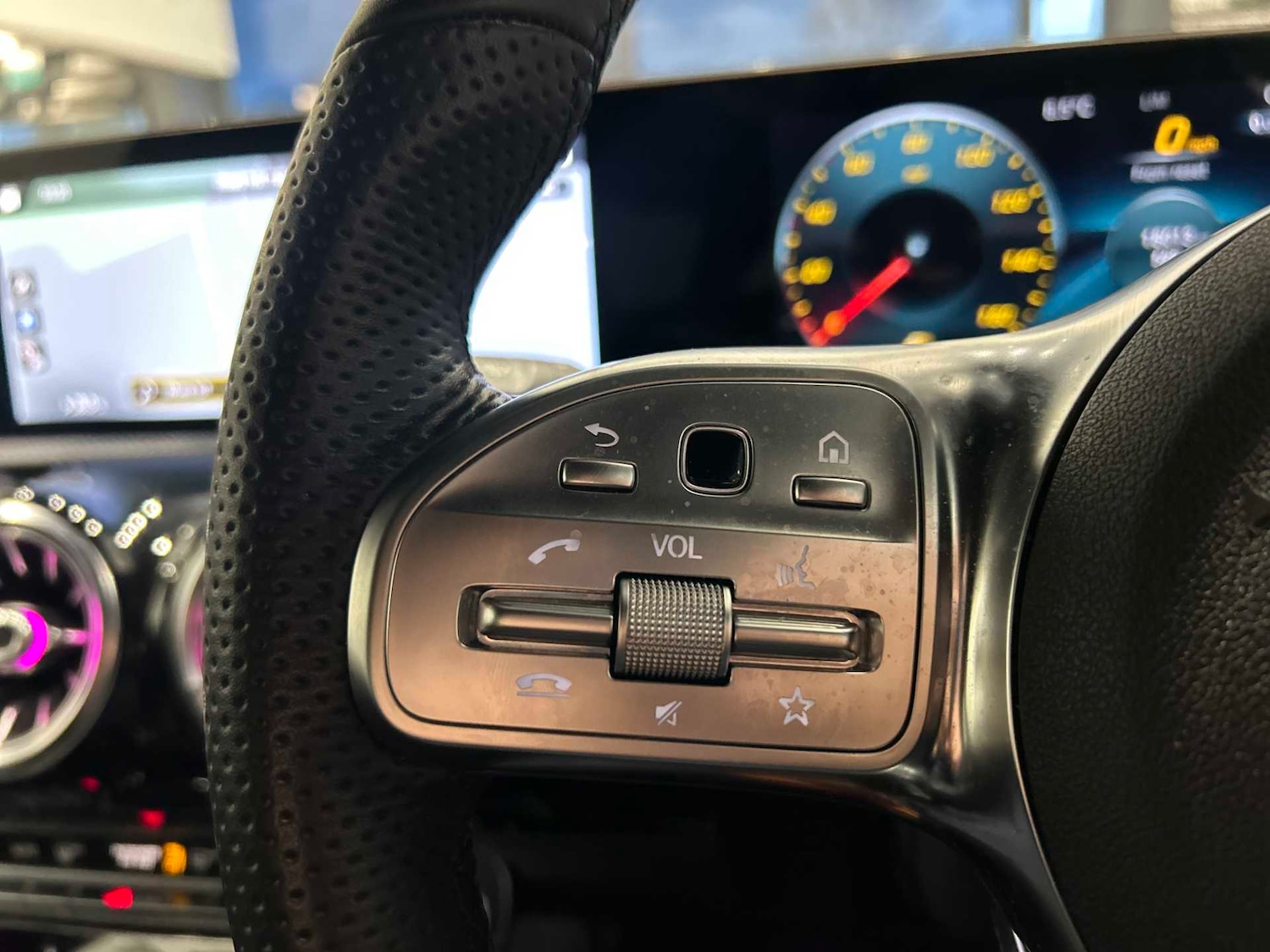 Used Mercedes-Benz CLA 2020 for sale - 76693419: Photo 24