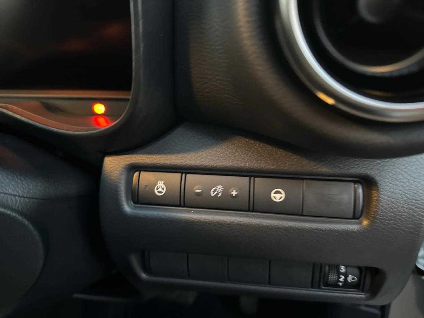 Used Nissan Juke 2024 for sale - 76531399: Photo 34