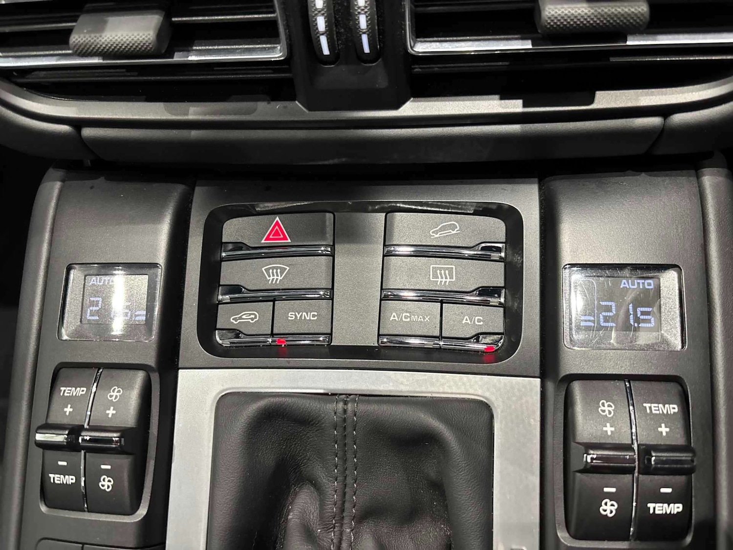 Used Porsche Macan 2020 for sale - 76809431: Photo 11