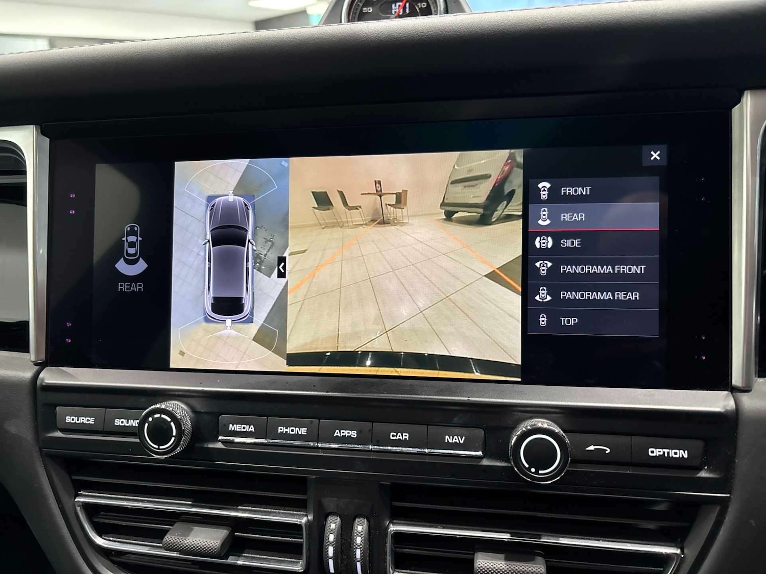 Used Porsche Macan 2020 for sale - 76809431: Photo 21