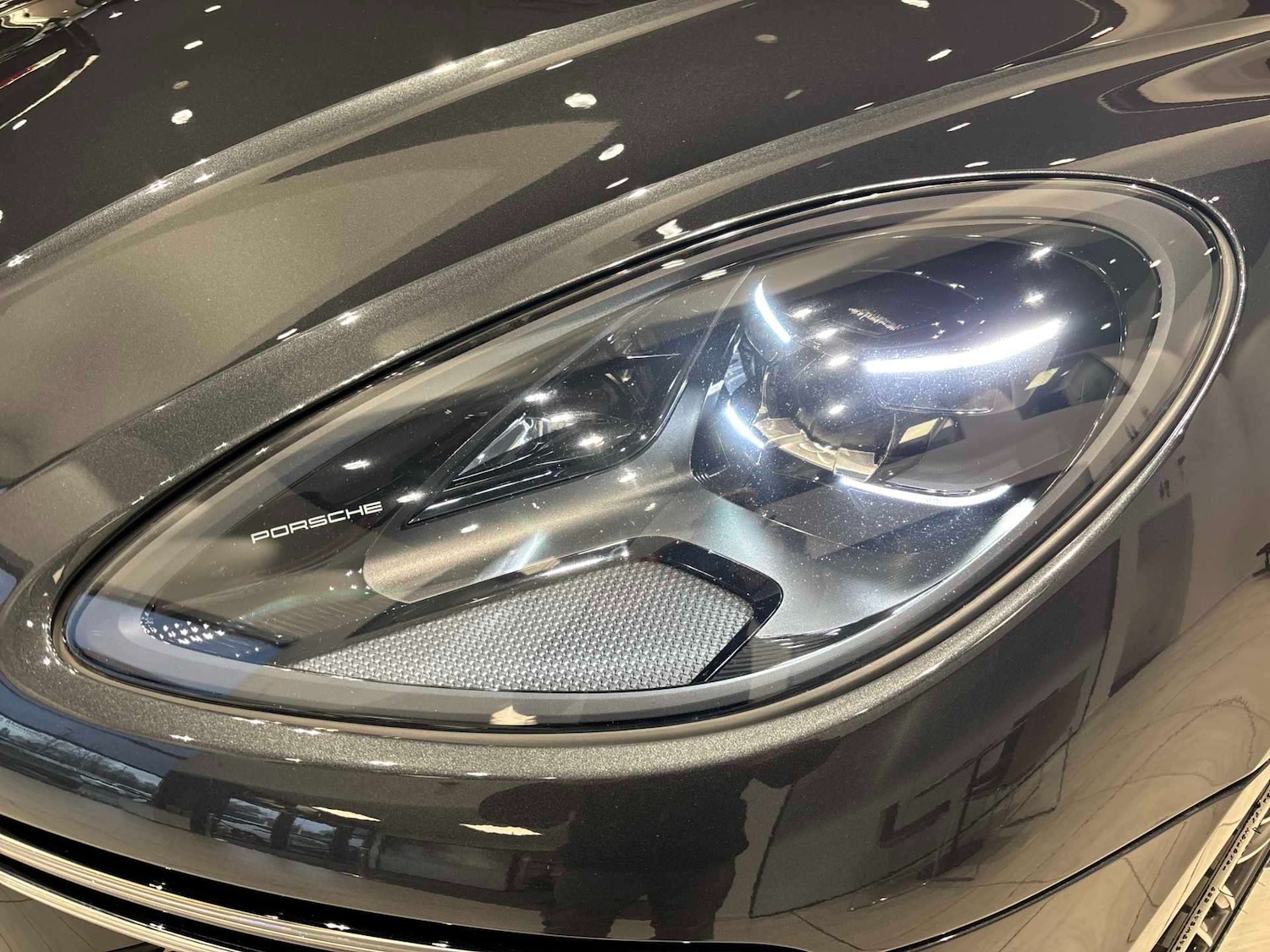 Used Porsche Macan 2020 for sale - 76809431: Photo 27