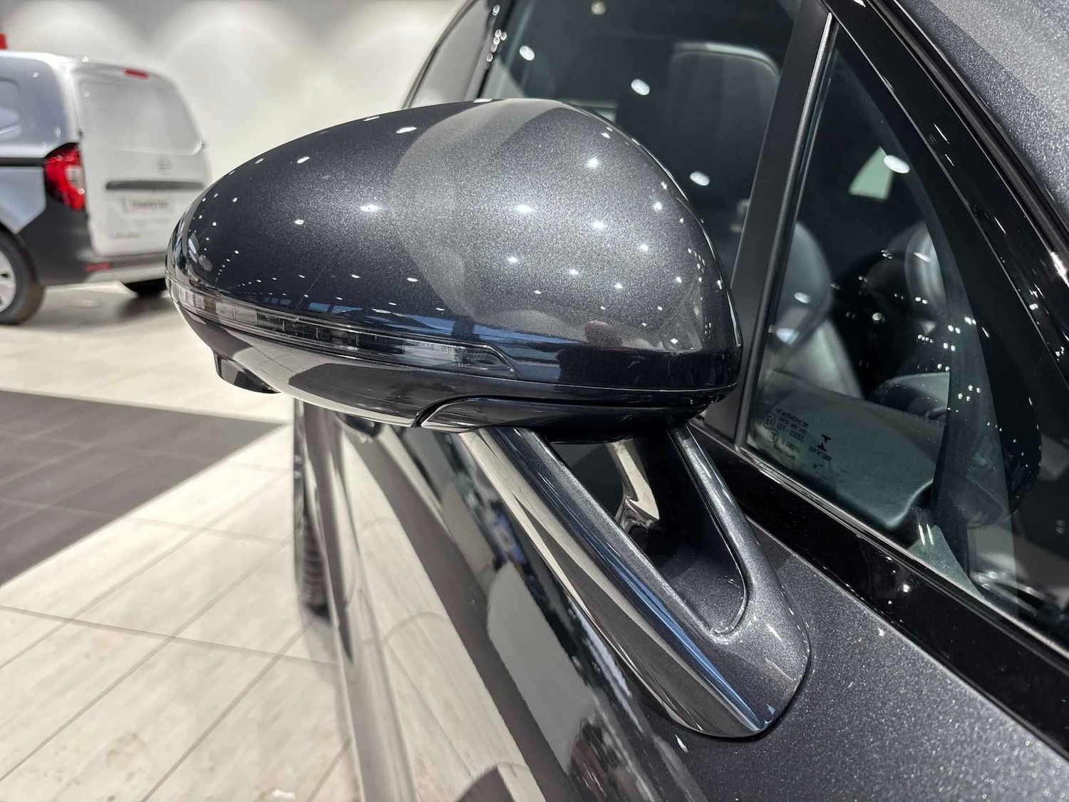 Used Porsche Macan 2020 for sale - 76809431: Photo 30