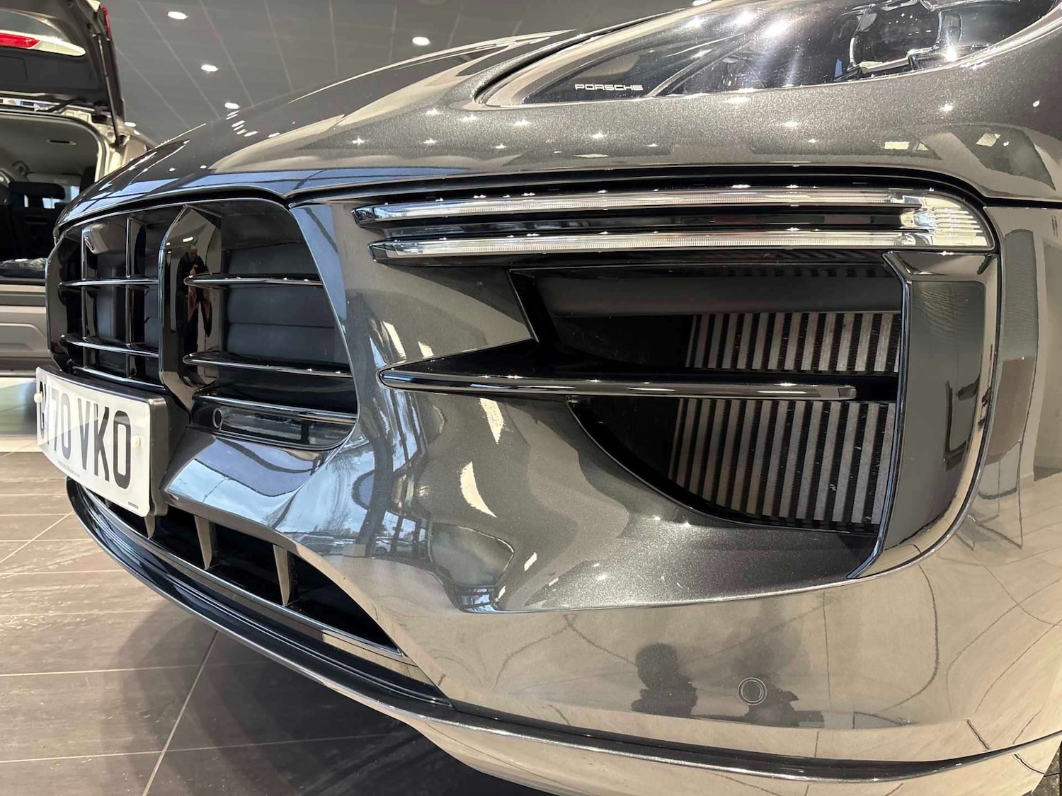 Used Porsche Macan 2020 for sale - 76809431: Photo 35