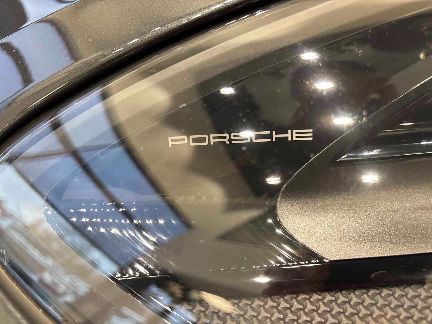Used Porsche Macan 2020 for sale - 76809431: Photo 36
