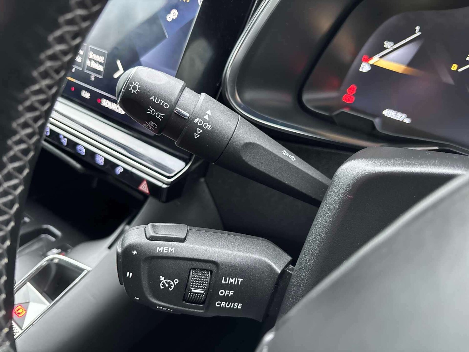 Used DS Automobiles DS 7 2019 for sale - 77542469: Photo 25