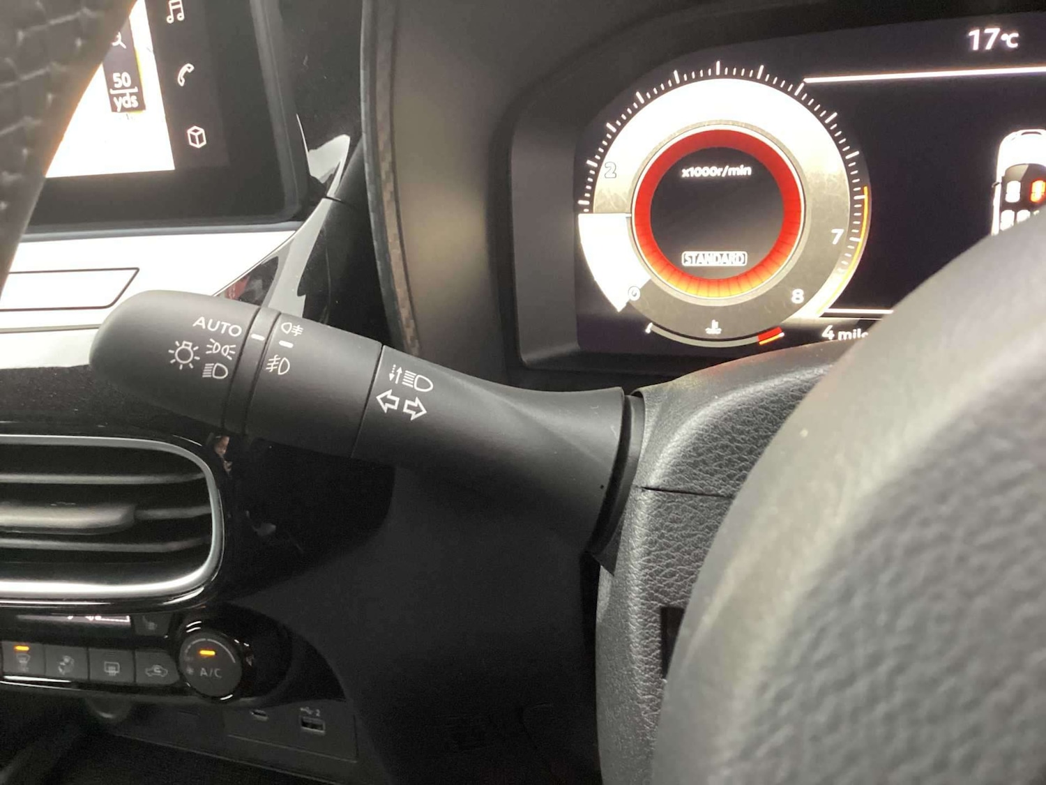 Used Nissan Juke 2024 for sale - 76497343: Photo 25