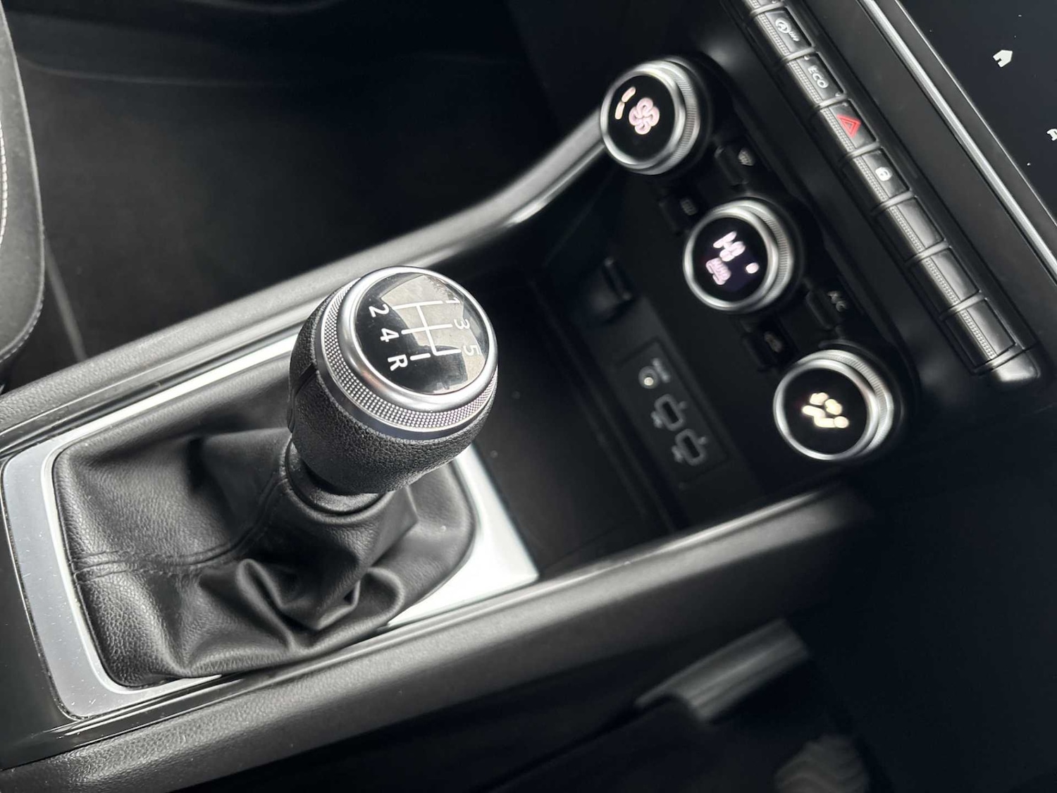 Used Renault Captur 2020 for sale - 76268391: Photo 12