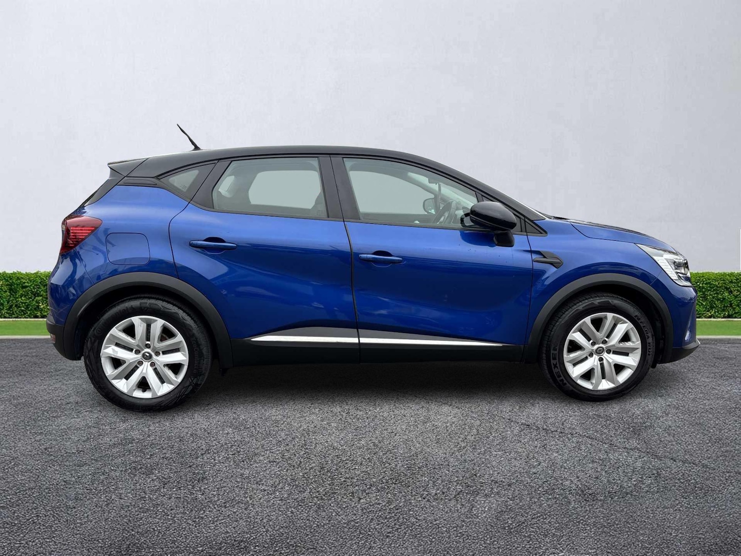 Used Renault Captur 2020 for sale - 76268391: Photo 3